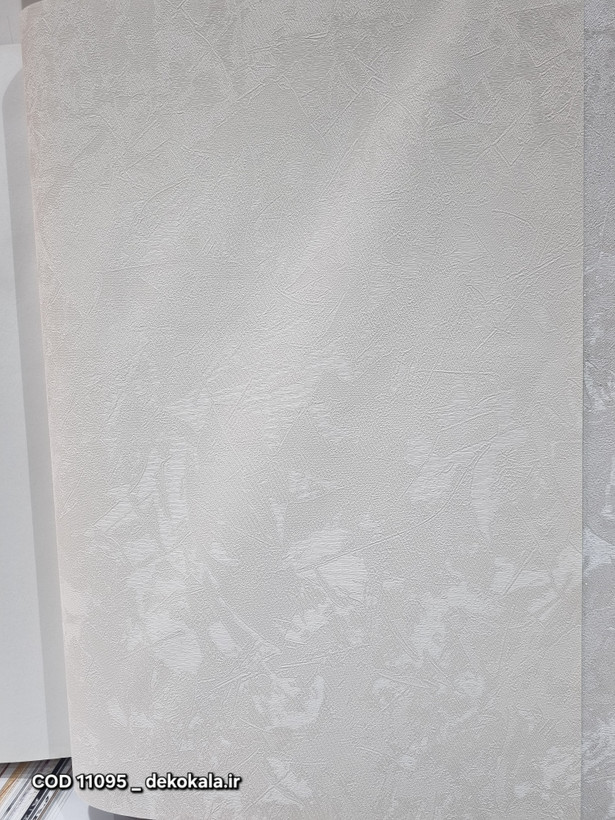 کاغذدیواری white wall کد 11095 | پتینه رنگ سفید روشن بدون اکلیل مات