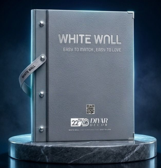 کاغذدیواری white wall کد 11094 | پتینه رنگ سفید اکلیل طلایی روشن